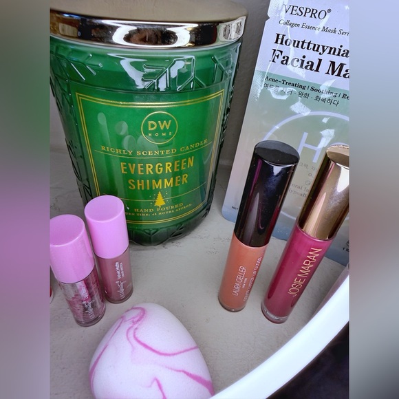 Set of 10: Josie Maran, 2 Laura Geller, 2.6lb Candle, 2 lip products and more - Picture 3 of 9